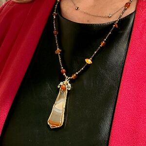 Handmade Gold Wire Wrapped Large Agate Pendant Bead Necklace